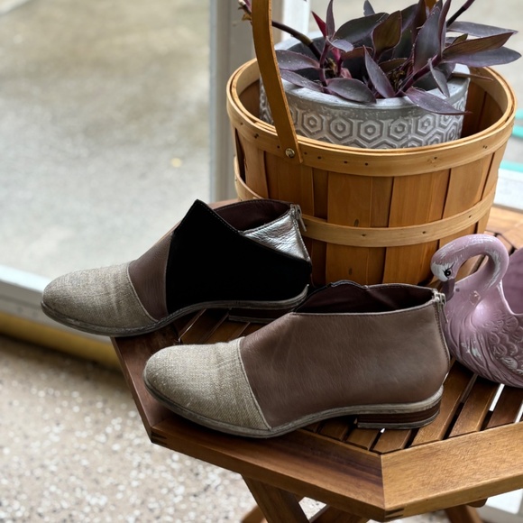 Le Bohemien ankle boots, size 37/6.5 - Picture 3 of 11